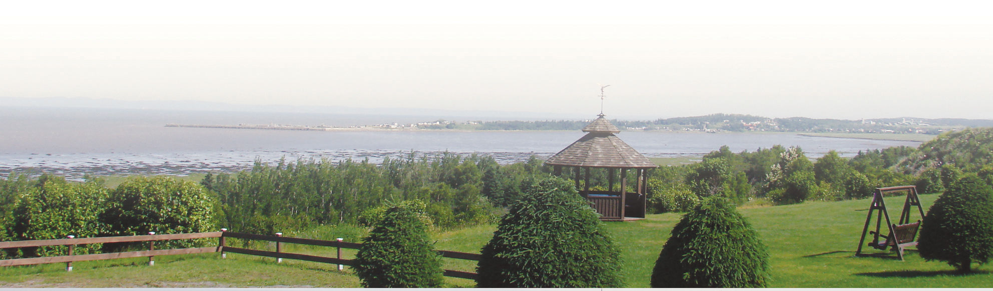 Motel Au Fleuve D'Argent Rivière-du-Loup Exteriör bild