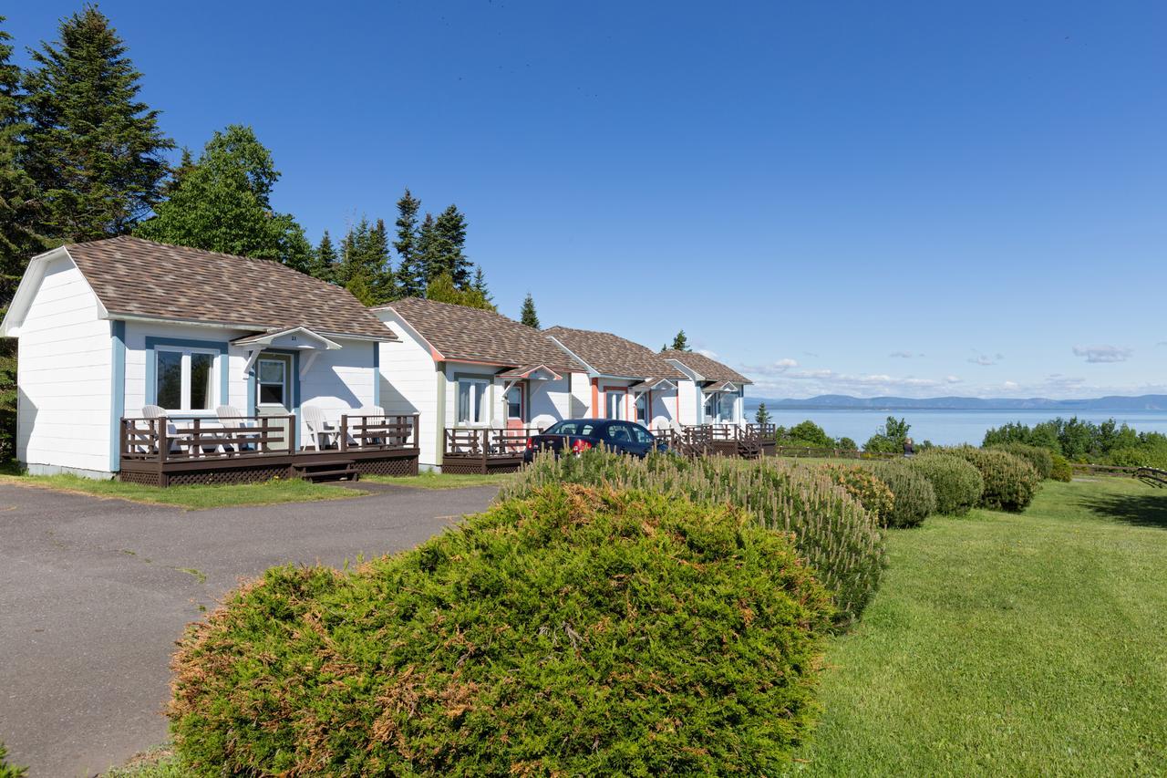 Motel Au Fleuve D'Argent Rivière-du-Loup Exteriör bild