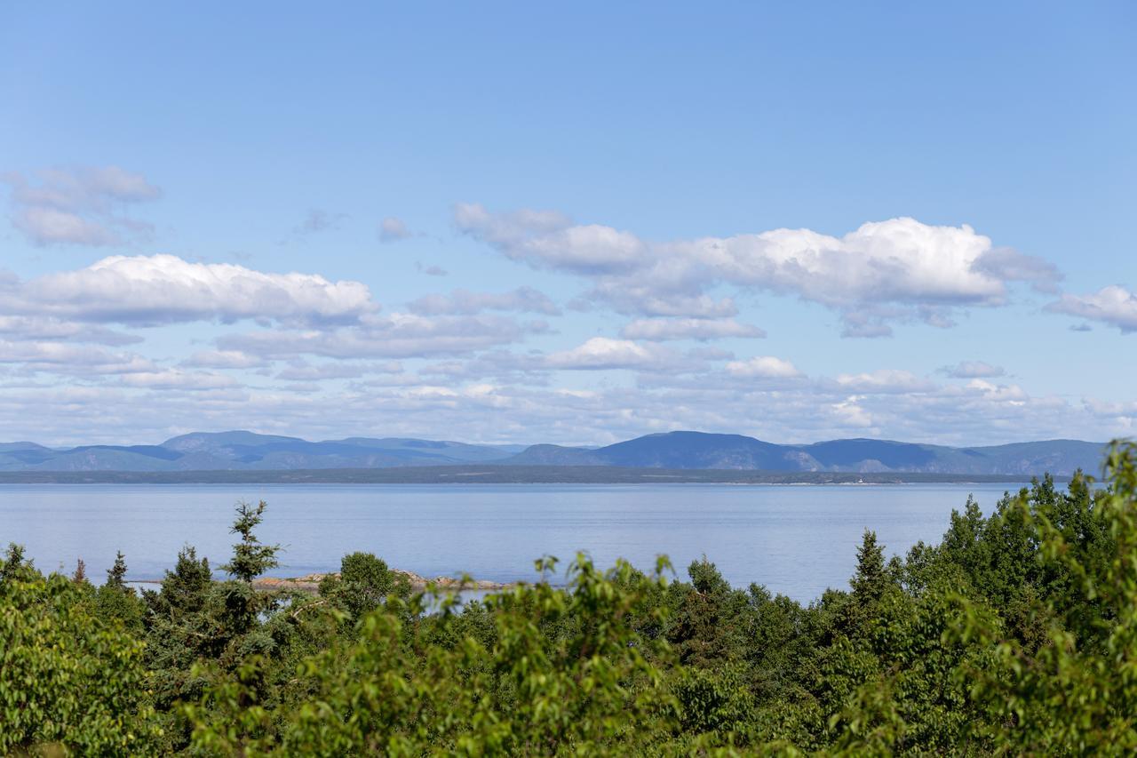 Motel Au Fleuve D'Argent Rivière-du-Loup Exteriör bild