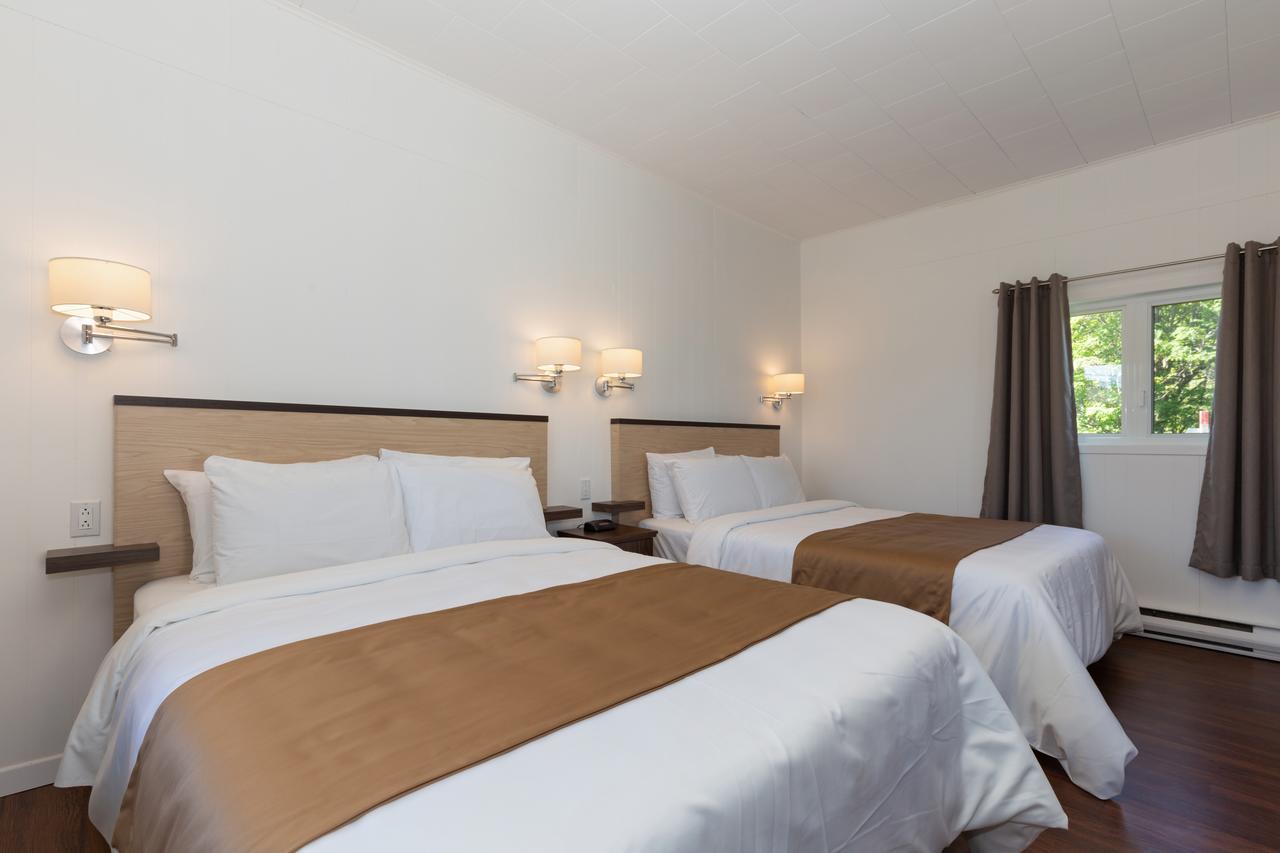 Motel Au Fleuve D'Argent Rivière-du-Loup Exteriör bild