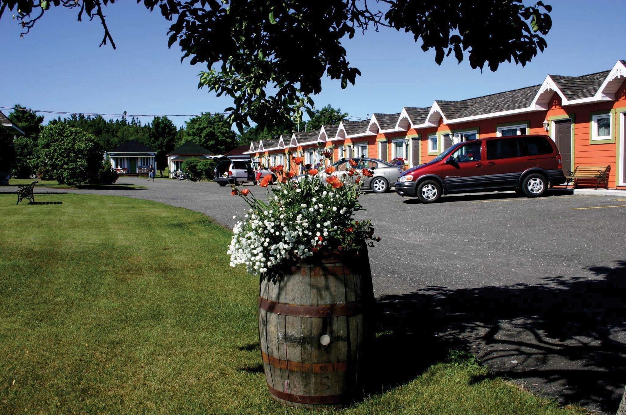 Motel Au Fleuve D'Argent Rivière-du-Loup Exteriör bild